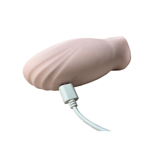 💋 The Kiss – Your New Favorite “Make-Out Buddy